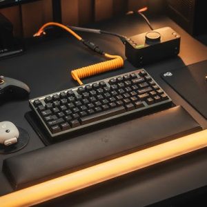 Sleek Wireless Keyboard for Freelancers