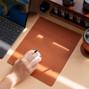 Minimalist Leather Mousepad